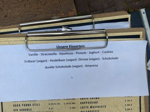 vegane Eissorten  at Impi Snack in Cologne