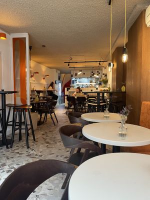 Binnen!  at Fret  in Den Bosch