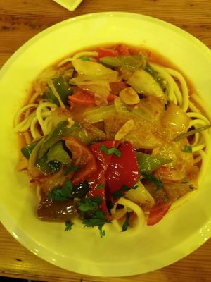 Guro-Lagman vegetarian at Navat in Osh