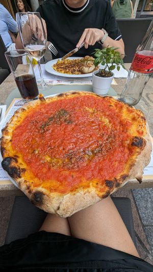 Pizza marinara (13 CHF) at Ristorante Commercianti in Lugano