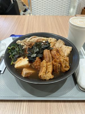   at TPE - Vege Creek 蔬河 - T2 in Taoyuan City