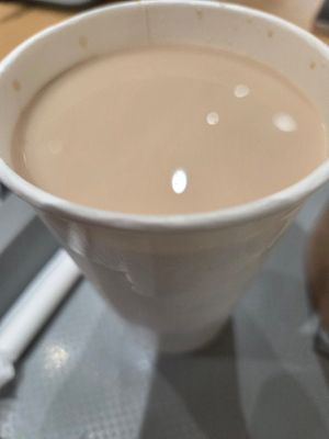 Boa  Oat Milk Tea at TPE - Vege Creek 蔬河 - T2 in Taoyuan City