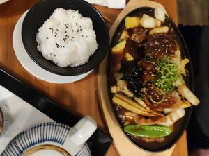 Friedenspfanne at Vevi Restaurant III in Vienna