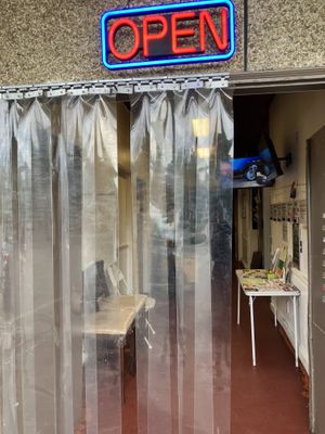 Where you order  at Dada's Plant-Based Burgers & Breakfast in Seattle