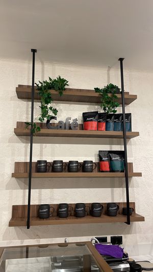 Merch  at Amateur Coffee & Run Club in Lima