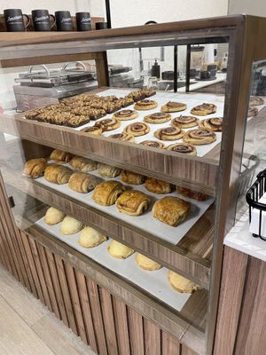 Vitrina  at Amateur Coffee & Run Club in Lima