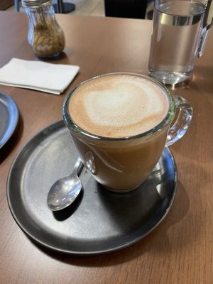 Awe; No late art 😞😅  at Amateur Coffee & Run Club in Lima