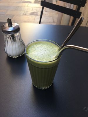  at L'Instant Thé in Toulon