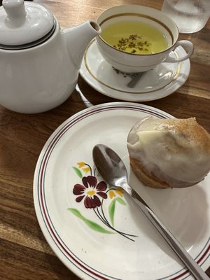   at L'Instant Thé in Toulon