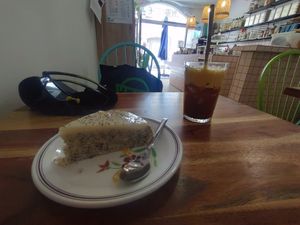  at L'Instant Thé in Toulon