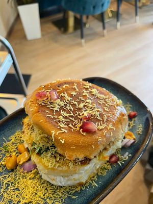  at Anaya Foods in The Hague