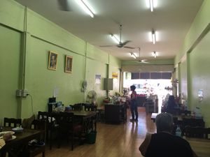 Seating Options at Ruean Thong Veg Food in Hua Hin