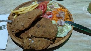 Jackfruit schnitzel... Sooo yummy at Veggiemania Lovina in Banjar