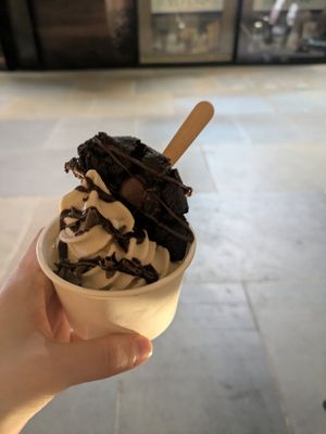 Ice-cream and cookie at After School Cookie Club - Borough Yards in London