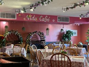 Lots of seating options  at Vida Cafe in Fort Worth