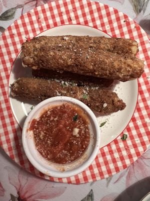 Mozzarella sticks appetizer   at Vida Cafe in Fort Worth