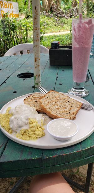 Tofu scramble with cashew cheese and homemade bread. Vegan berry lassi (forget the exact name but made with berries and coconut yogurt) at Cha Chai Home in Koh Phayam
