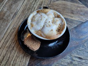 Koreanischer Cappucchino mit Erdnüssen und KaramelKokosmilch at Chay Chay by royals and rice in Muenster