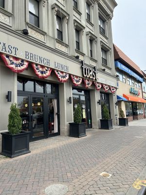 Outside of restaurant   at Toast Coffee + Kitchen in Long Beach