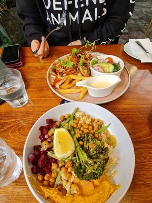 Vegan bowl and vegan KFC in a meal at The Gully Public House and Garden in Tea Tree Gully