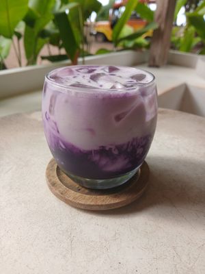 Iced ube latte at PLNT+HRVST in El Nido
