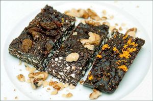 Chocolate Super Nut cake - raw, vegan, organic wholefoods at Vegelateria in Zurich