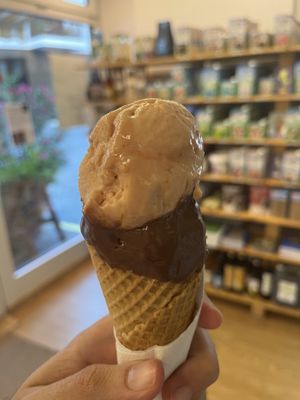 Orange + Chocolate Duo  at Vegelateria in Zurich