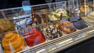 La vetrina dei gusti vegan   at Gelateria Baires 1997 in Turin