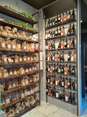 Taralli and wine at Panificio Di Gesù Altamura in Altamura