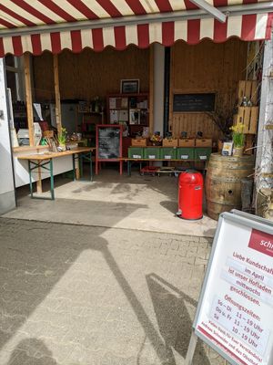 food store at Obsthof am Steinberg in Frankfurt