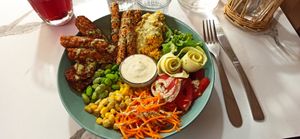 The tempeh bowl that was really good, was my first time trying tempeh at Le Lapin Noir in Rennes