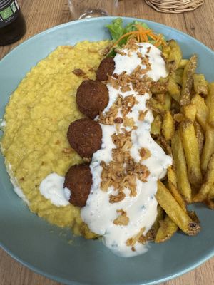 Dahl  at Le Lapin Noir in Rennes