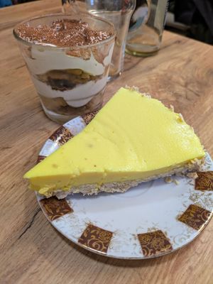 Tarte citron at Le Lapin Noir in Rennes