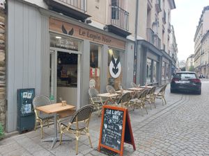 Vitrine at Le Lapin Noir in Rennes