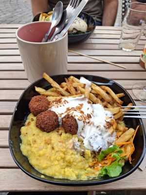  at Le Lapin Noir in Rennes