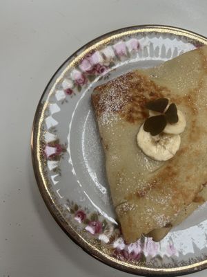 Pancake with chocolate and banana  at Jennys Æblehaven in Nexo