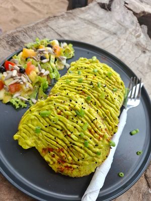 Avocado bread at Abrazo in Trincomalee