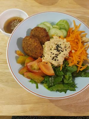 Falafel&hummus salad at Toss It in Phnom Penh