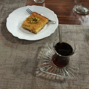 Tea and cake at Restorant Arabesque in Tirana