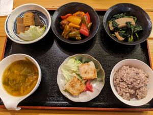 Obanzai set ( 4 plates) at Taiwan Rakuzen - 台湾ベジキッチン楽膳 in Osaka
