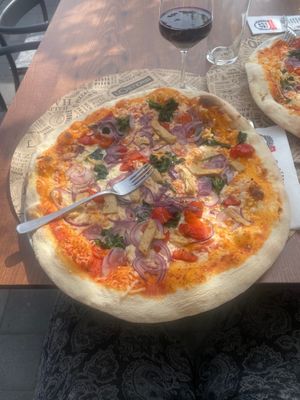 Größenvergleich mit einer üblichen Gabel 😅 at L'Osteria Travemünde in Luebeck