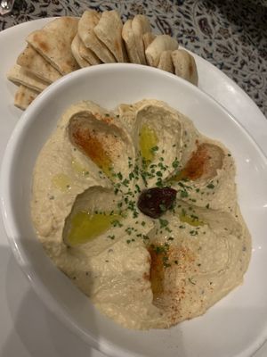 Pita and traditional hummus   at Zullee in Richland