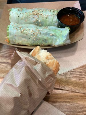 Tofu summer rolls and banh mi at Mon Petit Bánh Mì in Paris