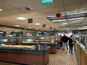 Buffet stations  at Oriental Super Buffet in Zanesville