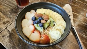 Fruity Granola Bowl at VEGANERIE Street - วงเวียนใหญ่ in Bangkok
