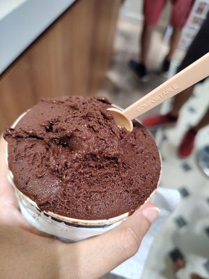 Gelato vegano al cioccolato fondente at Cappadonia Gelati - Via Vittorio Emanuele in Palermo