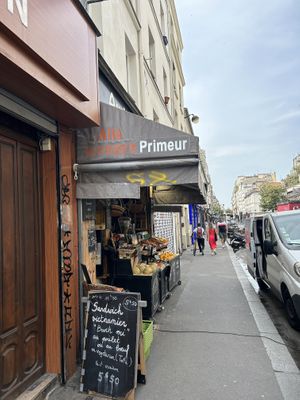 Vegan/vegetarian banh mi  at Au Jardin des Saveurs in Paris