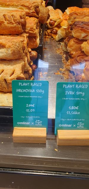 Hotdog e burek at Mlinar  in Crikvenica