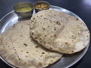 Chapathi with chickpea curry  at Balaji Dosai in Kandy