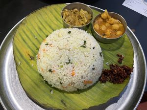 Fried Rice mit Cup of Curry   at Balaji Dosai in Kandy